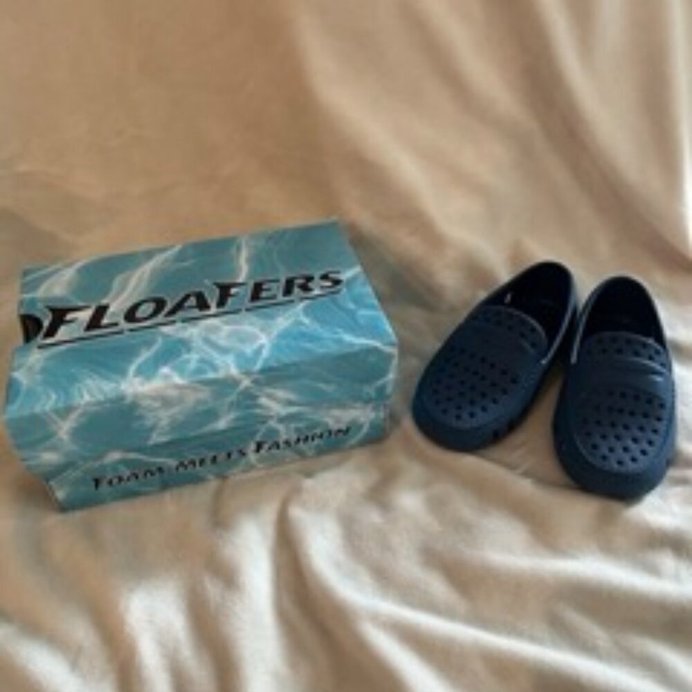 Floafers, toddler boy, size 8, navy blue